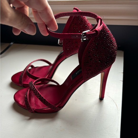 Strappy Red rhinestone sandals - Picture 3 of 7
